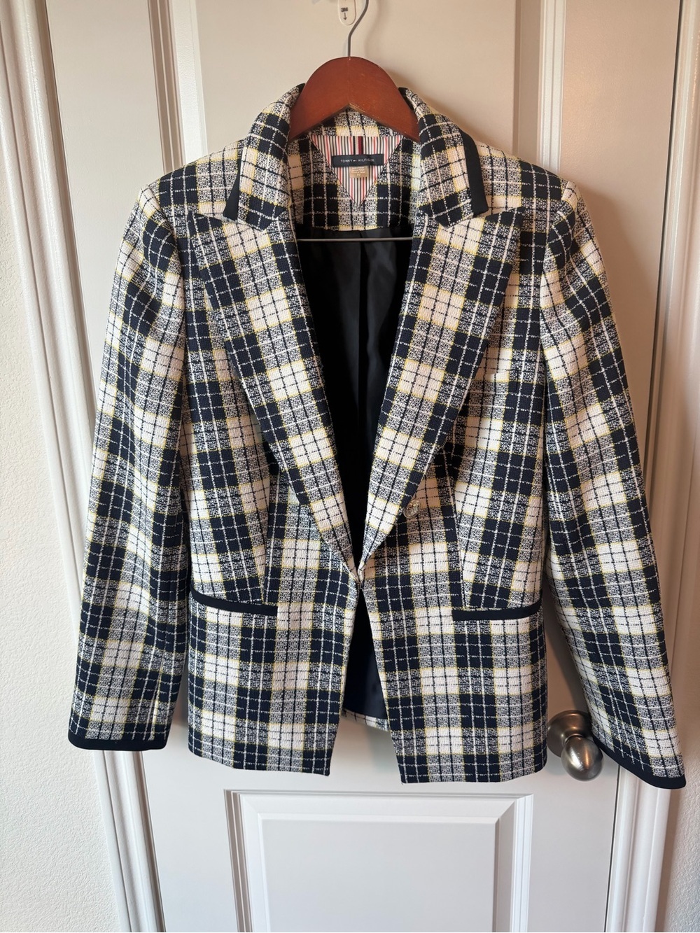 ⚡️NWOT Tommy Hilfiger Navy, White & Yellow Plaid Blazer